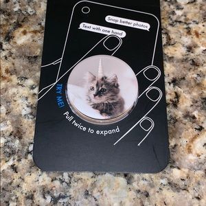 Pop socket